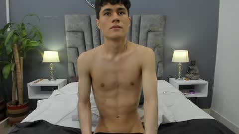 Roan Birkin online show from 02/04/25, 10:34