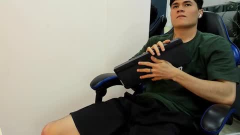 Roan Birkin online show from 11/02/25, 08:00