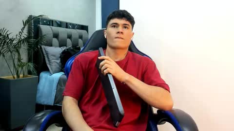 Roan Birkin online show from 11/10/25, 08:08