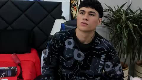 Roan Birkin online show from 03/24/26, 07:30