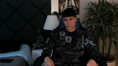 Roan Birkin online show from 04/04/26, 07:44