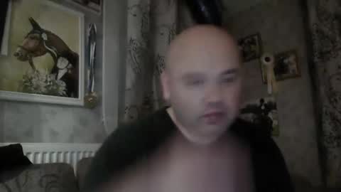 rob18997 online show from 11/02/25, 04:09