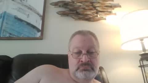 rob872217 online show from 04/13/26, 12:21