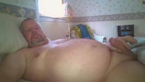 Snapshot of rob9271963 chatting on 01/11/25, 12:40 Rob online show from 01/11/25, 12:40