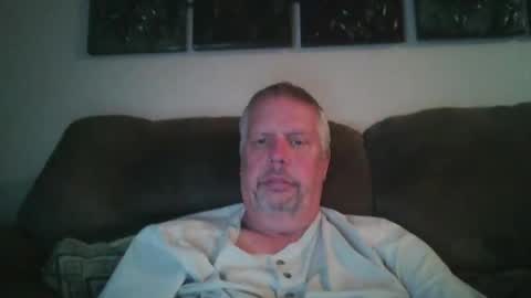 Snapshot of rob9271963 chatting on 01/27/25, 12:12 Rob online show from 01/27/25, 12:12