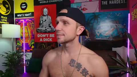 Snapshot of rob_ryder chatting on 02/01/25, 04:03 rob ryder online show from 02/01/25, 04:03