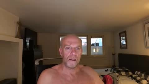Snapshot of robbertnl chatting on 02/02/26, 01:10 robbertnl online show from 02/02/26, 01:10
