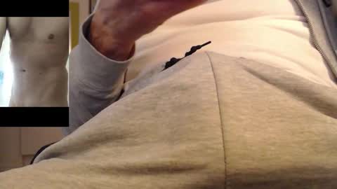 Snapshot of robby66_56 chatting on 10/01/25, 06:36 robby66_56 online show from 10/01/25, 06:36