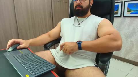 Robby online show from 02/01/26, 03:05