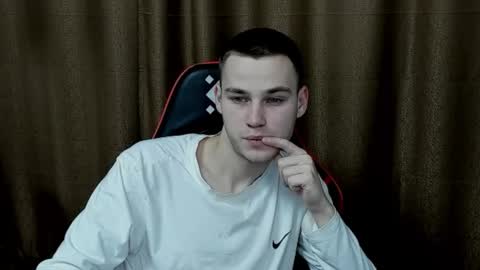 robert10211 online show from 01/11/25, 12:50