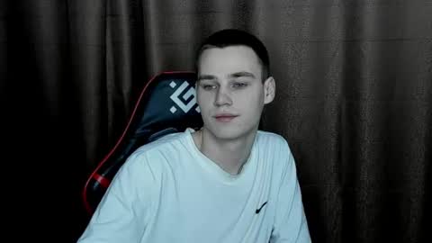 robert10211 online show from 01/17/25, 12:53