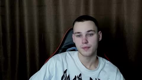 robert10211 online show from 01/29/25, 08:25