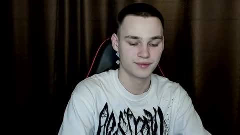 robert10211 online show from 02/03/25, 08:03