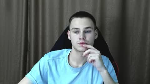 robert10211 online show from 10/08/25, 07:00