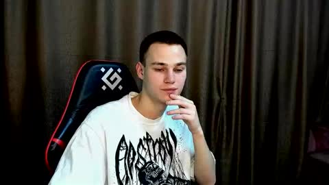 robert10211 online show from 12/16/25, 08:30