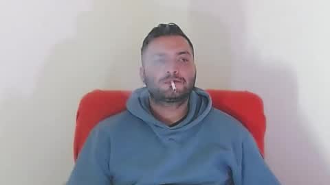 Snapshot of robert_leroy chatting on 11/06/25, 09:37 Stiven - online show from 11/06/25, 09:37