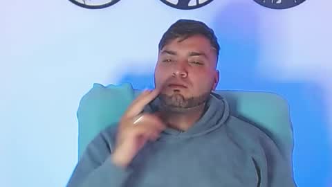 Snapshot of robert_leroy chatting on 12/01/25, 08:03 Stiven - online show from 12/01/25, 08:03