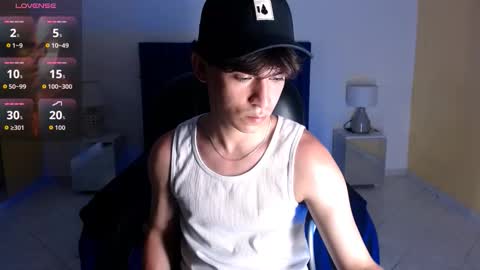 Snapshot of roberthalv chatting on 03/02/26, 01:40 ROBERTH online show from 03/02/26, 01:40