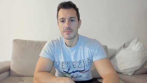 roberto4ever online show from 02/17/25, 05:47