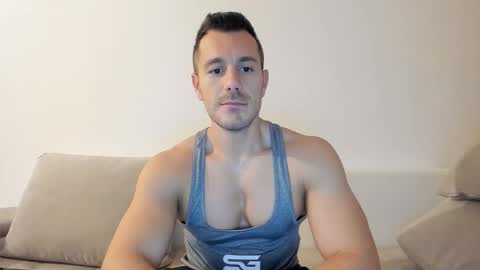 roberto4ever online show from 10/28/25, 05:11