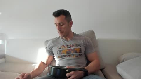 roberto4ever online show from 04/15/26, 04:52