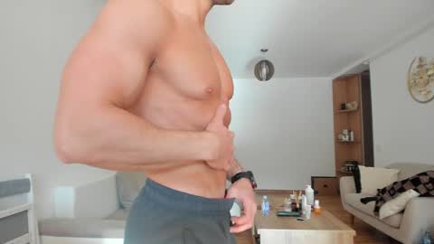 roberto4ever online show from 04/19/26, 06:02