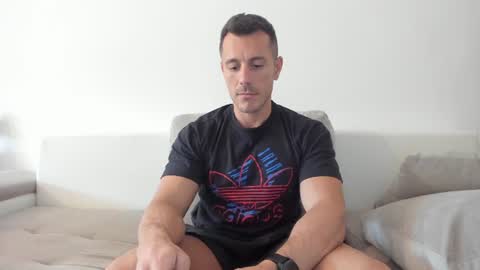 roberto4ever online show from 06/08/26, 01:00