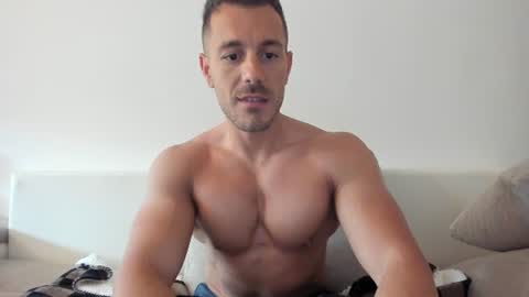 roberto4ever online show from 06/25/26, 04:12