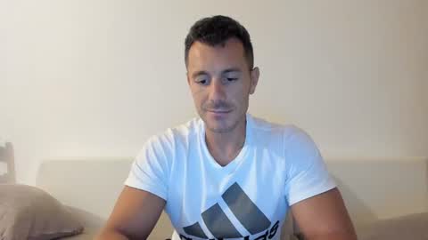 roberto4ever online show from 07/12/26, 06:10