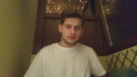 Snapshot of roberto_twink1 chatting on 01/28/25, 01:18 Roberto online show from 01/28/25, 01:18