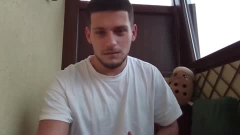 Snapshot of roberto_twink1 chatting on 11/11/25, 06:57 Roberto online show from 11/11/25, 06:57