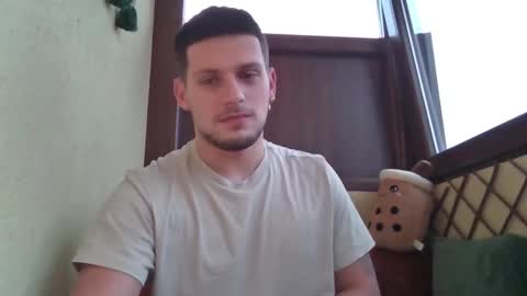 Snapshot of roberto_twink1 chatting on 11/13/25, 05:39 Roberto online show from 11/13/25, 05:39