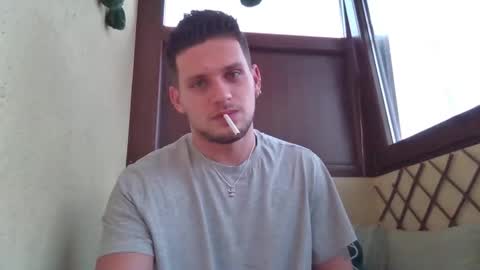 Snapshot of roberto_twink1 chatting on 12/02/25, 05:46 Roberto online show from 12/02/25, 05:46