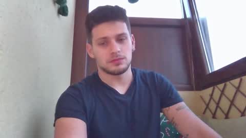 Snapshot of roberto_twink1 chatting on 12/04/25, 05:50 Roberto online show from 12/04/25, 05:50