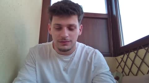 Snapshot of roberto_twink1 chatting on 03/04/26, 07:03 Roberto online show from 03/04/26, 07:03