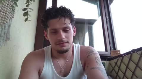 Snapshot of roberto_twink1 chatting on 06/02/26, 05:31 Roberto online show from 06/02/26, 05:31