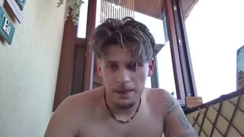 Snapshot of roberto_twink1 chatting on 06/21/26, 07:22 Roberto online show from 06/21/26, 07:22