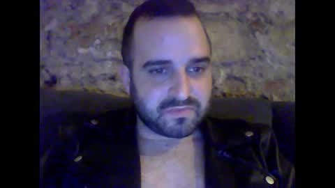 Snapshot of robertoredo chatting on 01/12/25, 06:59 Roberto online show from 01/12/25, 06:59