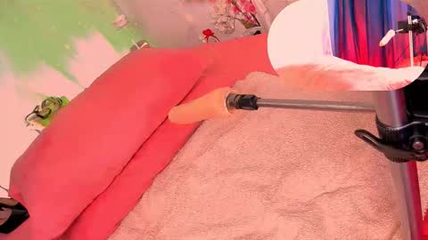 Roberts kloe online show from 10/04/25, 06:17