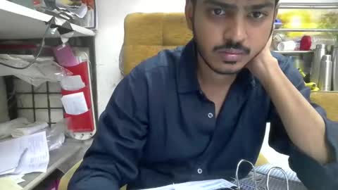 Snapshot of robertsalia220 chatting on 09/25/25, 11:47 Robertsalia online show from 09/25/25, 11:47