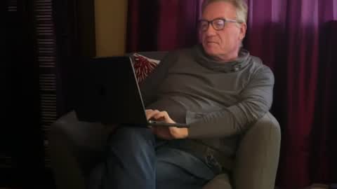 RobertTheRabbit online show from 06/30/26, 03:13