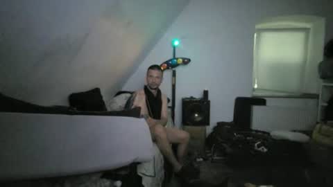 Snapshot of robertxxxpol chatting on 07/05/26, 05:47 zenek robert online show from 07/05/26, 05:47