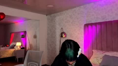 robin D online show from 09/26/25, 01:15