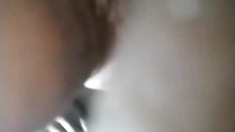 Snapshot of robincom23 chatting on 12/19/25, 11:01 R online show from 12/19/25, 11:01