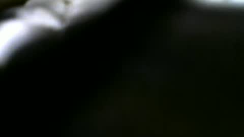 Snapshot of robincom23 chatting on 08/06/26, 10:39 R online show from 08/06/26, 10:39