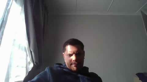 robinidessundercover34 online show from 06/16/26, 12:30