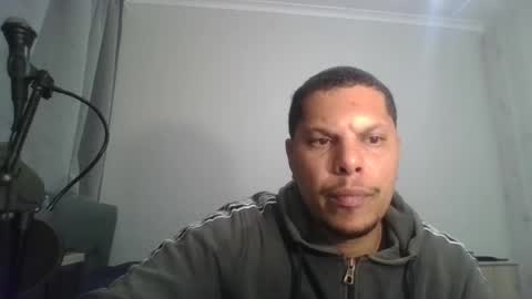 robinidessundercover34 online show from 07/05/26, 01:34
