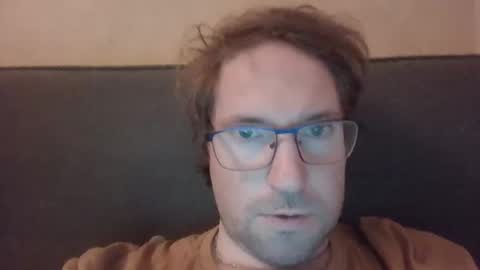 robinouhot online show from 02/25/25, 09:46