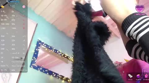 Snapshot of robinsonbaker chatting on 02/13/25, 05:26 Margot Ferrer online show from 02/13/25, 05:26