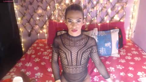 Margot Ferrer online show from 11/11/25, 05:07